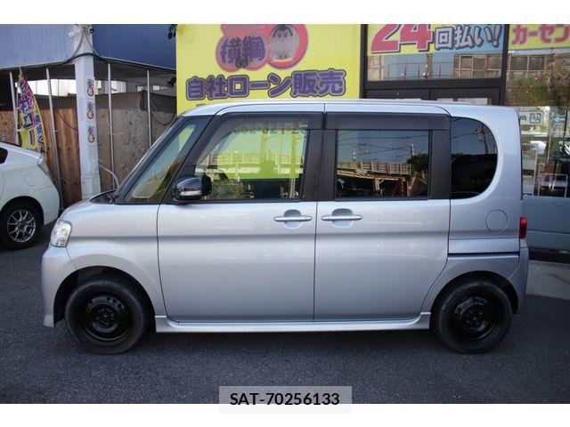 Daihatsu TANTO 2013-04 8210590-12