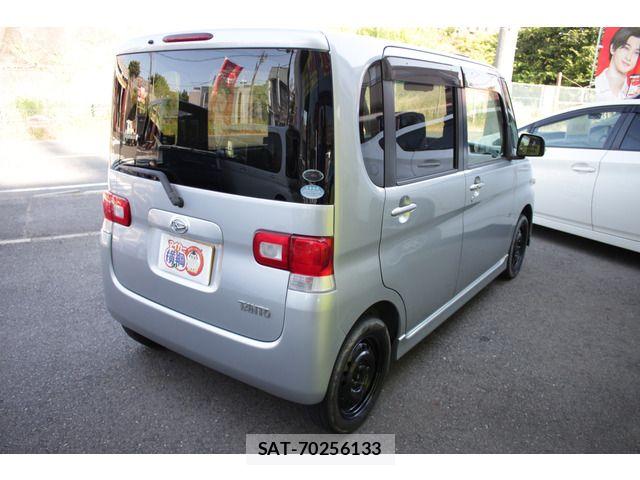 Daihatsu TANTO 2013-04 8210590-16