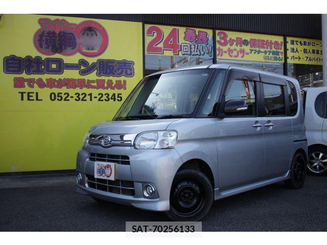 Daihatsu TANTO 2013-04 8210590-1