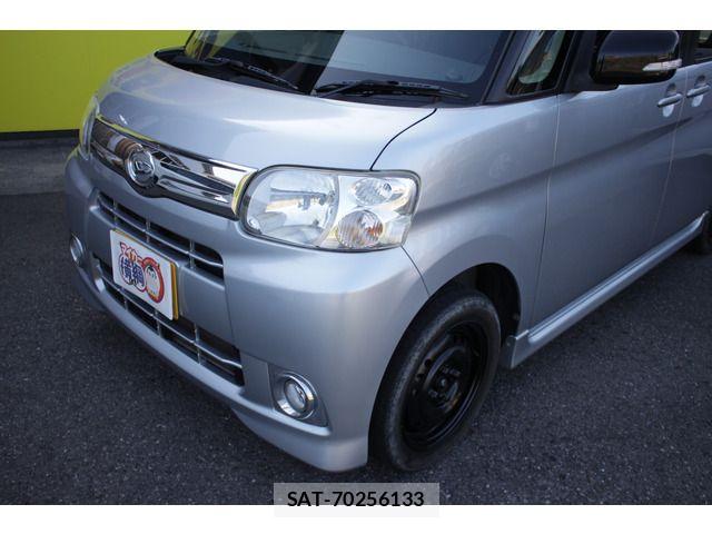Daihatsu TANTO 2013-04 8210590-7