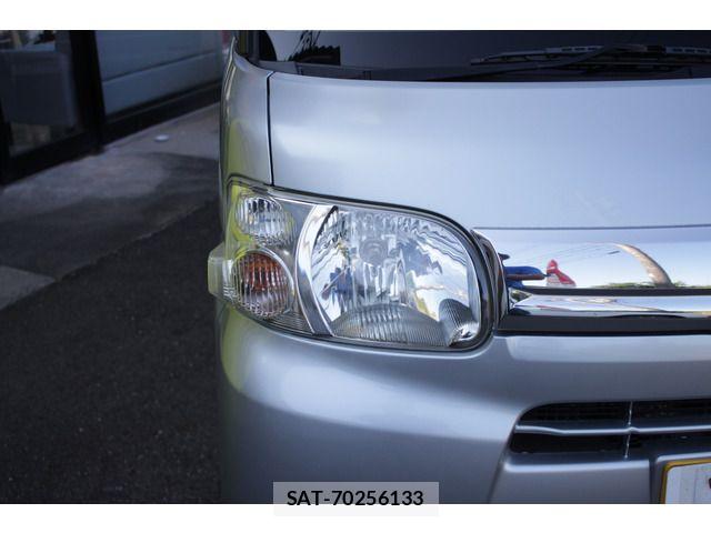 Daihatsu TANTO 2013-04 8210590-8