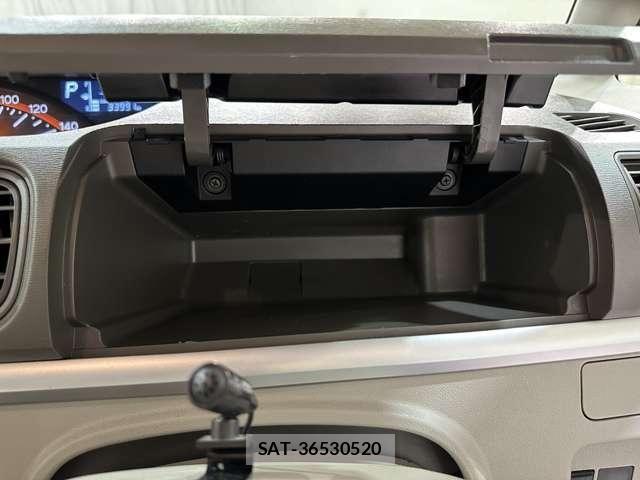 Daihatsu TANTO 2015-12 8210586-24