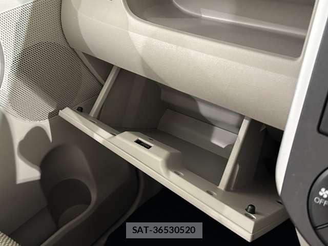 Daihatsu TANTO 2015-12 8210586-25