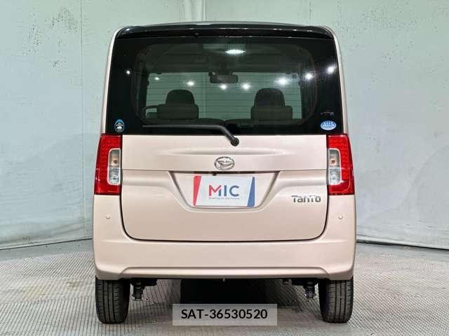 Daihatsu TANTO 2015-12 8210586-5