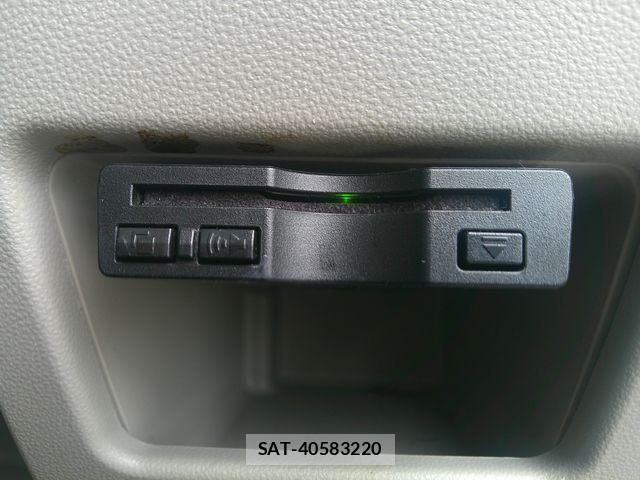 Daihatsu TANTO 2019-06 8210574-3