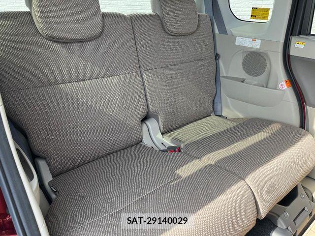 Daihatsu TANTO 2018-03 8210581-9