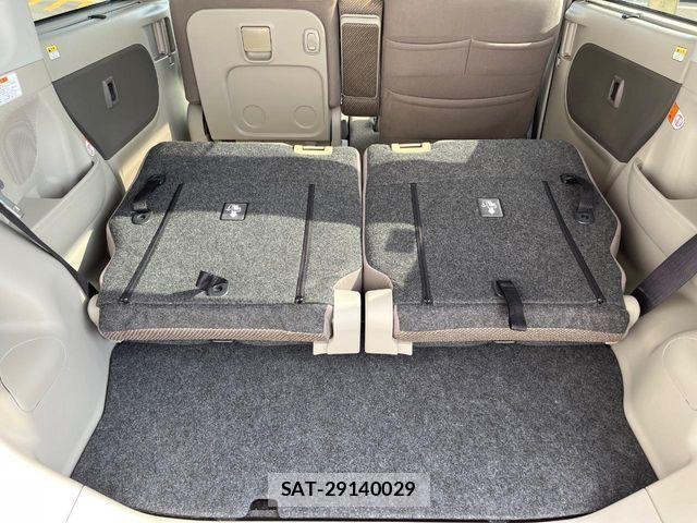 Daihatsu TANTO 2018-03 8210581-10