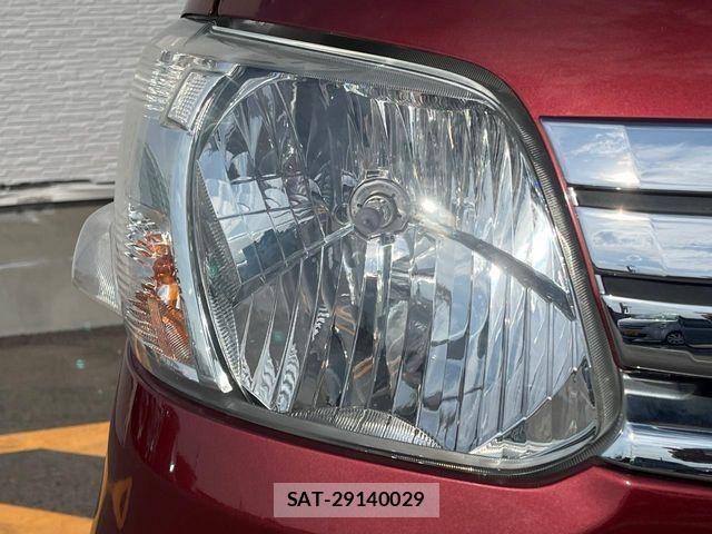 Daihatsu TANTO 2018-03 8210581-11