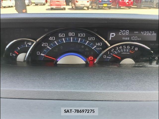 Daihatsu TANTO 2019-06 8210583-4