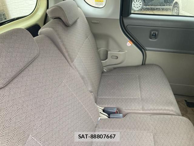 Daihatsu TANTO 2011-02 8232062-12