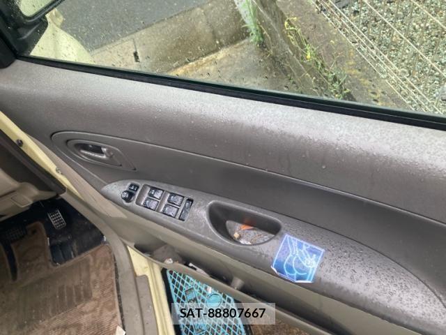 Daihatsu TANTO 2011-02 8232062-14