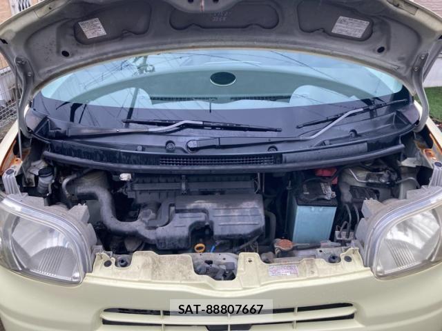Daihatsu TANTO 2011-02 8232062-16