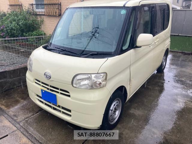 Daihatsu TANTO 2011-02 8232062-1