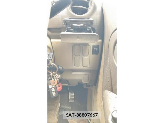 Daihatsu TANTO 2011-02 8232062-22