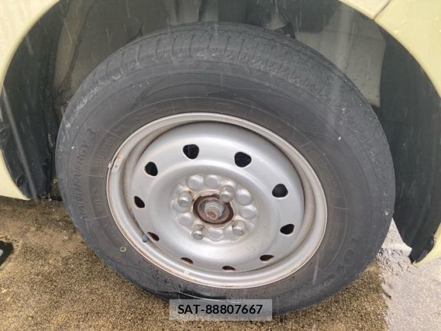 Daihatsu TANTO 2011-02 8232062-6