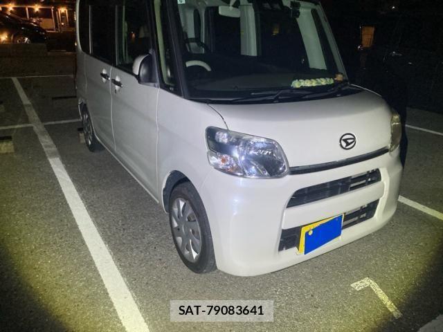 Daihatsu TANTO 2017-09 8232057-2