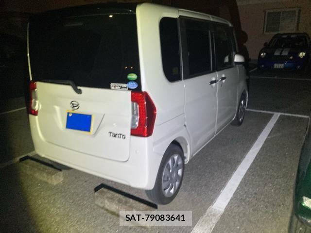 Daihatsu TANTO 2017-09 8232057-3