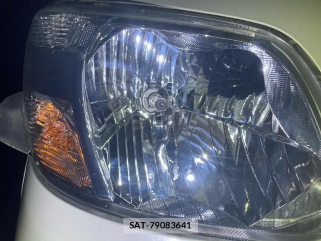 Daihatsu TANTO 2017-09 8232057-5