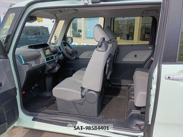Daihatsu TANTO 2019-10 8232052-11