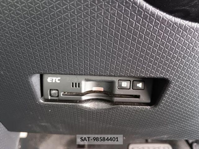 Daihatsu TANTO 2019-10 8232052-24