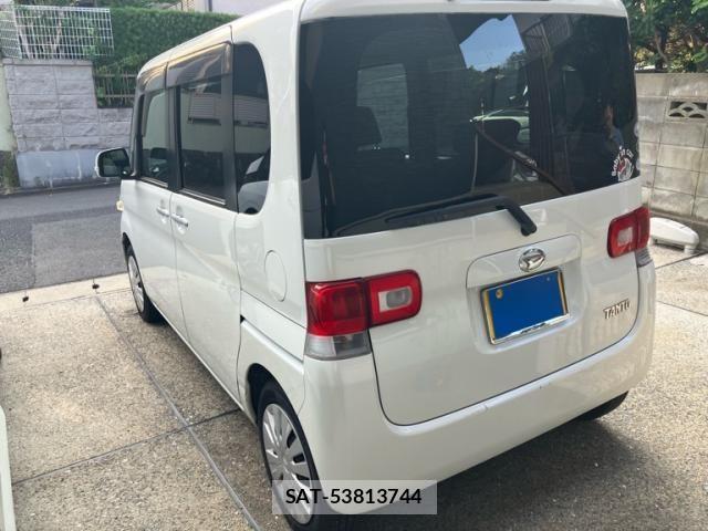 Daihatsu TANTO 2010-03 8232060-1