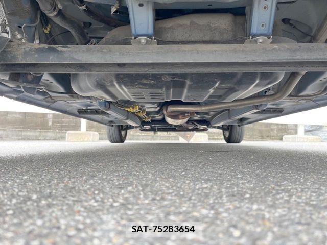 Daihatsu TANTO 2017-09 8232053-18