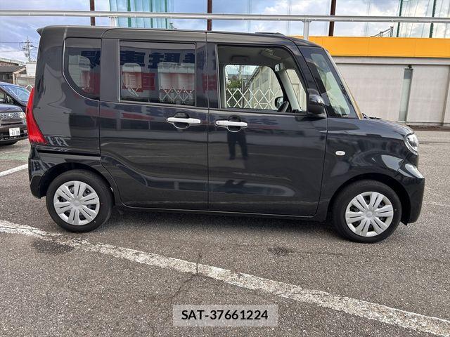 Daihatsu TANTO 2025-01 8246889-3
