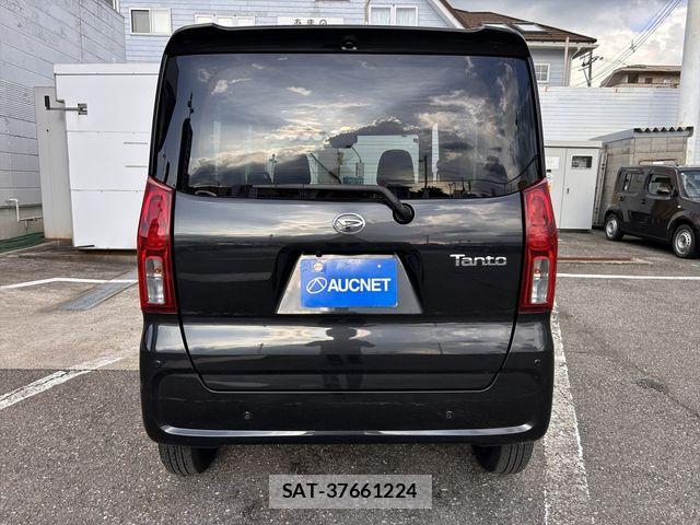Daihatsu TANTO 2025-01 8246889-5