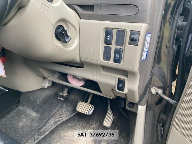 Daihatsu TANTO 2012-07 8246899-9