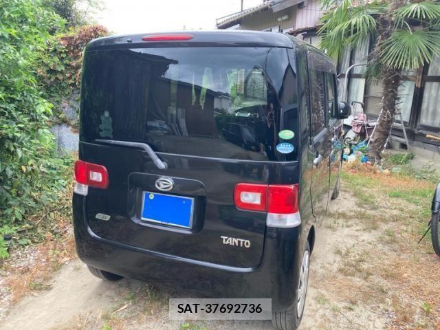 Daihatsu TANTO 2012-07 8246899-2
