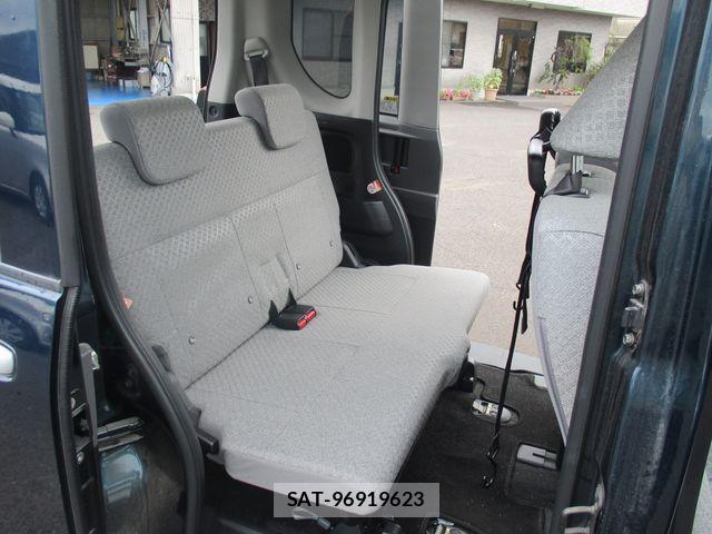 Daihatsu TANTO 2020-01 8246892-7