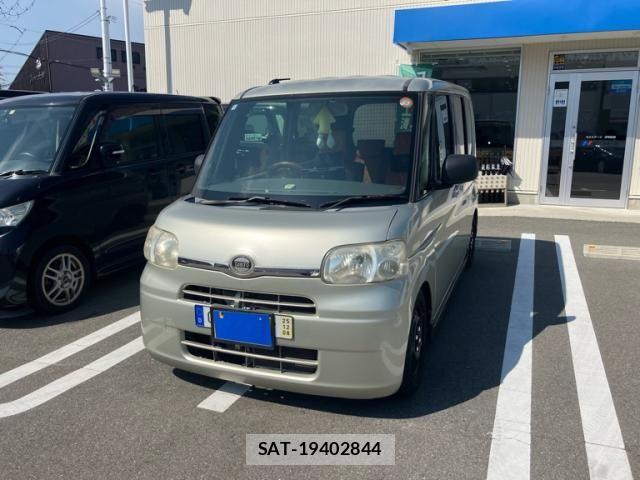 Daihatsu TANTO 2012-09 8246896-0