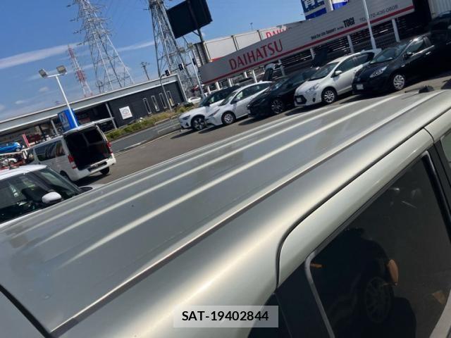Daihatsu TANTO 2012-09 8246896-4