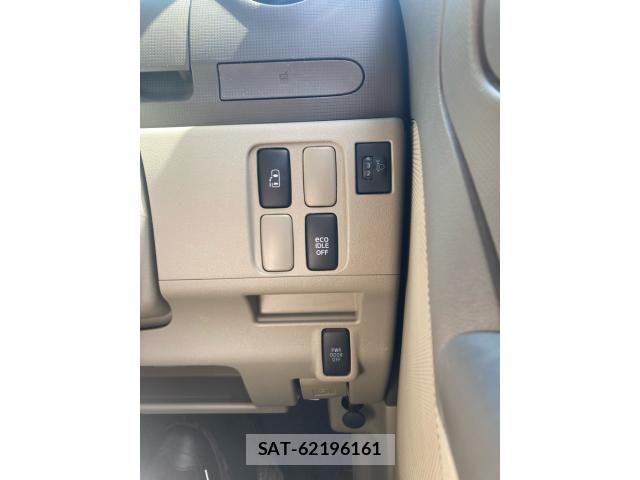 Daihatsu TANTO 2012-01 8246898-22