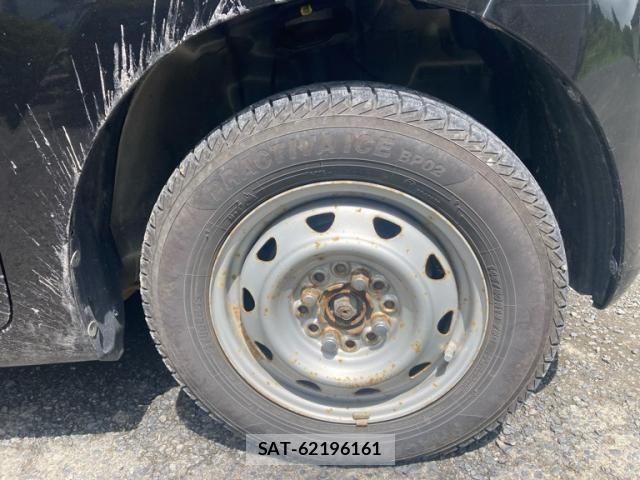 Daihatsu TANTO 2012-01 8246898-6