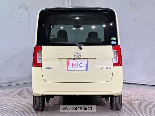 Daihatsu TANTO 2014-08 8246895-5