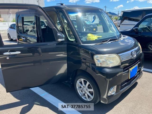 Daihatsu TANTO 2012-06 8246900-0