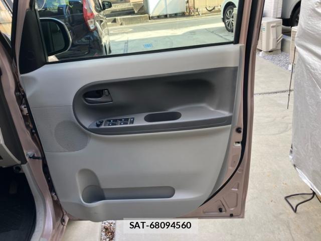 Daihatsu TANTO 2017-02 8246894-14