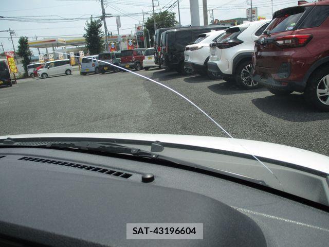 Daihatsu TANTO 2021-09 8317512-24