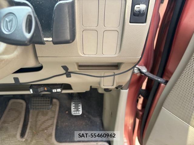 Daihatsu TANTO 2010-03 8317524-17