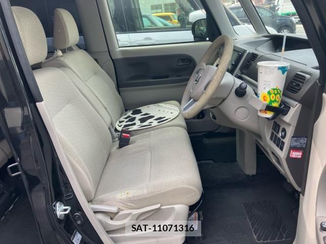 Daihatsu TANTO 2014-07 8317521-13