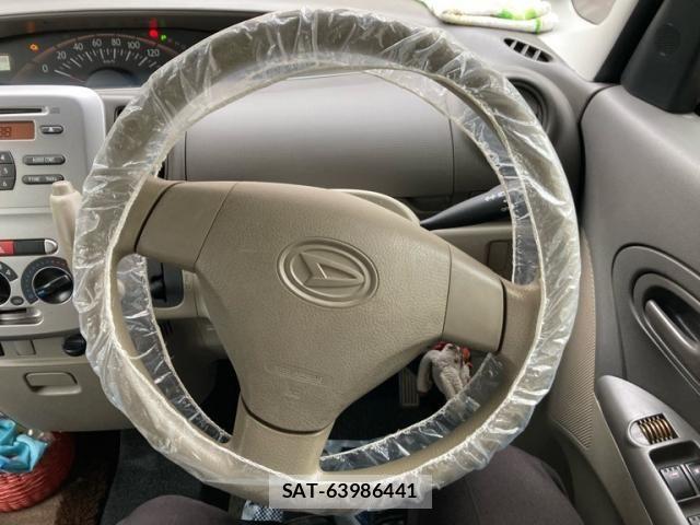 Daihatsu TANTO 2011-10 8317529-15