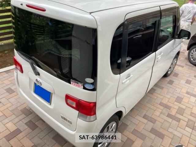 Daihatsu TANTO 2011-10 8317529-2
