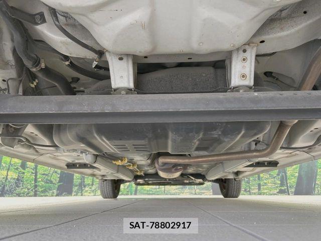 Daihatsu TANTO 2017-03 8317514-18