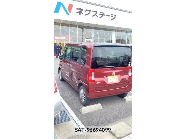 Daihatsu TANTO 2013-11 8317523-1