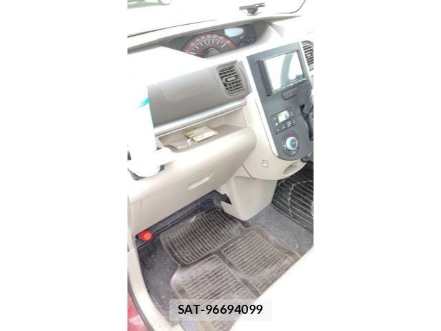 Daihatsu TANTO 2013-11 8317523-4