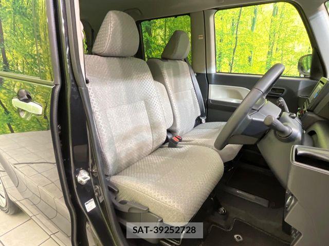 Daihatsu TANTO 2025-12 8317504-7