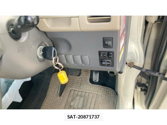 Daihatsu TANTO 2006-11 8317527-13