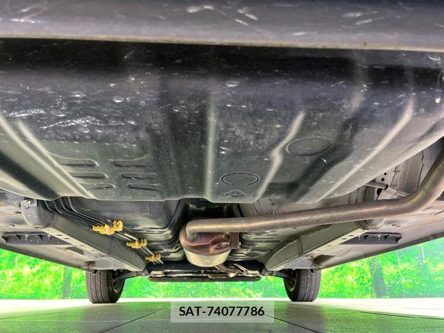Daihatsu TANTO 2019-03 8317511-18