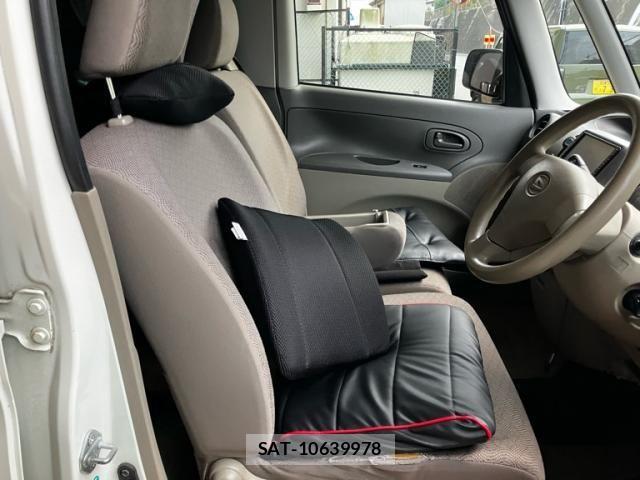 Daihatsu TANTO 2010-03 8317528-11